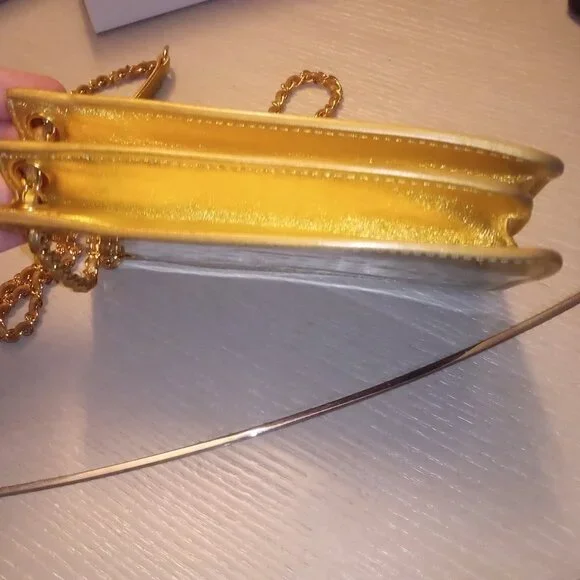 Chanel Gold Patent Leather Interlocking CC Crossbody - Picture 6 of 17